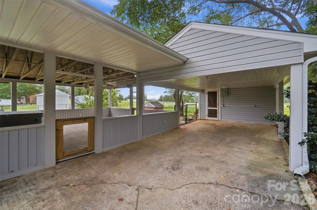2304 Mclean Street, Gastonia, NC 28054