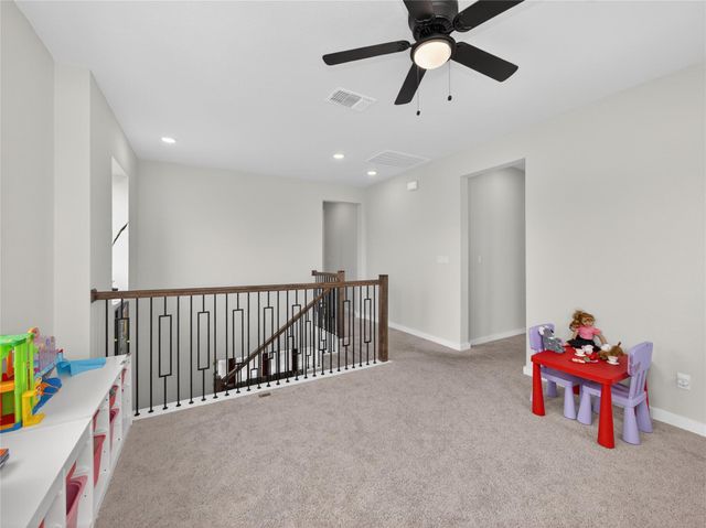 321 Lariat LOOP, Liberty Hill, TX 78642