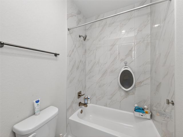 321 Lariat LOOP, Liberty Hill, TX 78642
