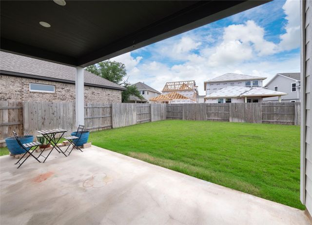 321 Lariat LOOP, Liberty Hill, TX 78642