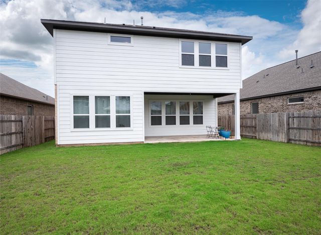 321 Lariat LOOP, Liberty Hill, TX 78642