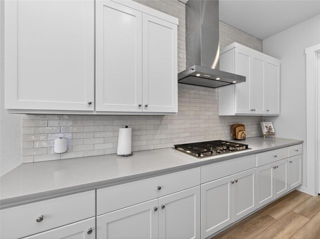 321 Lariat LOOP, Liberty Hill, TX 78642