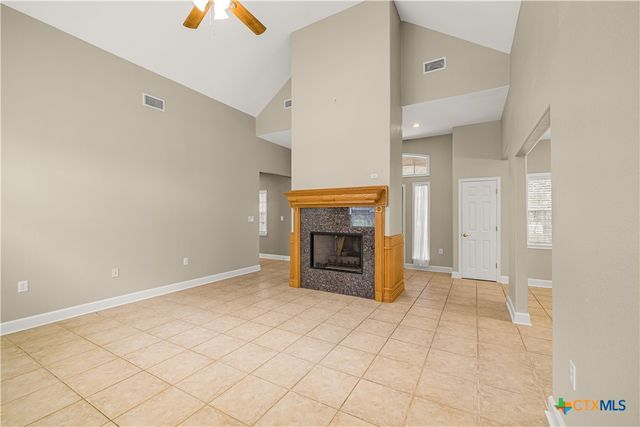 233 Post Oak Bend, Inez, TX 77968