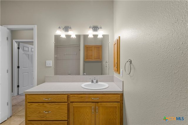 233 Post Oak Bend, Inez, TX 77968