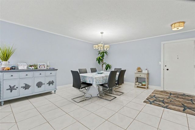 1601 S Ocean Drive 305, Hollywood, FL 33019