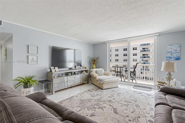 1601 S Ocean Drive 305, Hollywood, FL 33019
