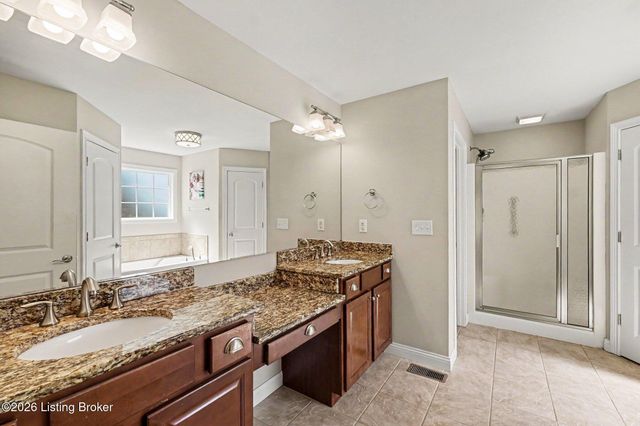125 Irish Ct, Mt Washington, KY 40047