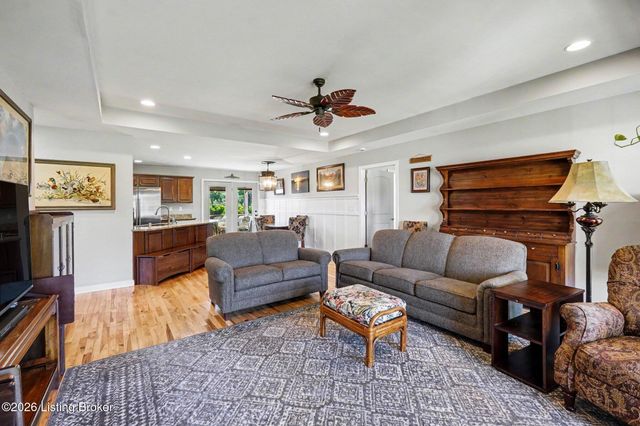 125 Irish Ct, Mt Washington, KY 40047