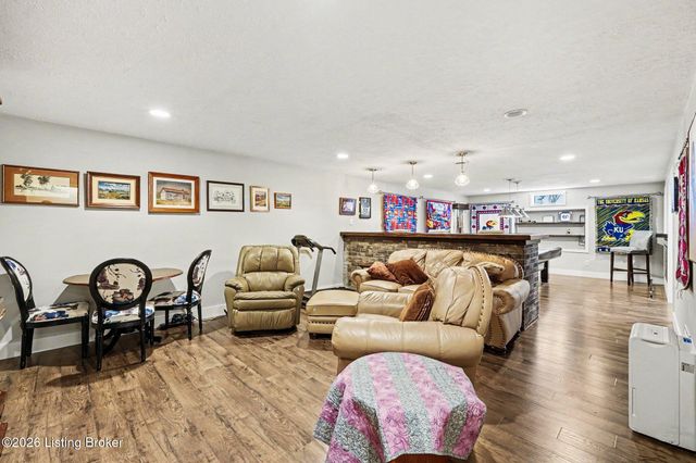 125 Irish Ct, Mt Washington, KY 40047