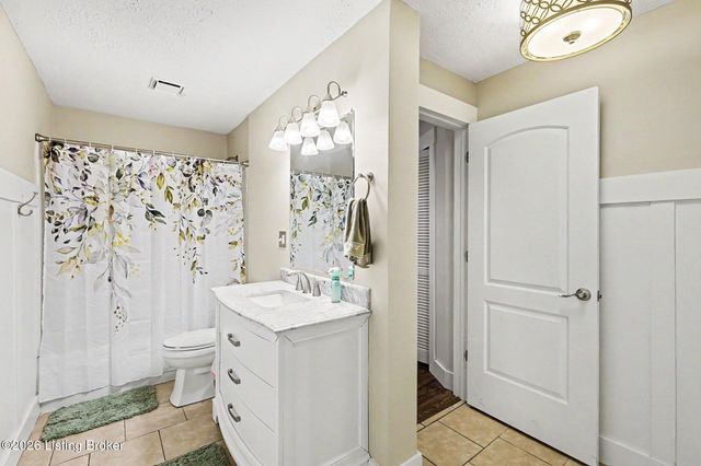 125 Irish Ct, Mt Washington, KY 40047