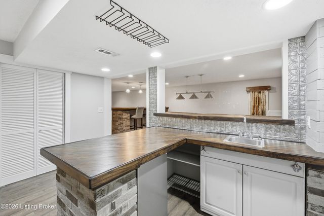 125 Irish Ct, Mt Washington, KY 40047