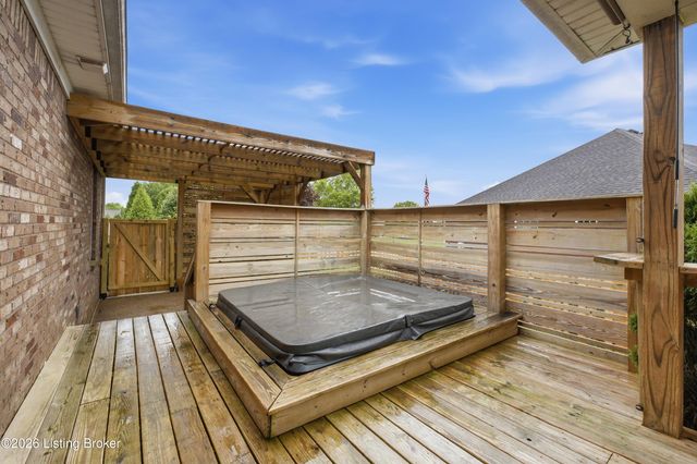 125 Irish Ct, Mt Washington, KY 40047