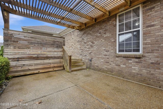125 Irish Ct, Mt Washington, KY 40047