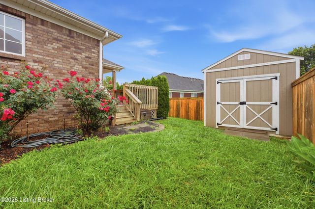 125 Irish Ct, Mt Washington, KY 40047
