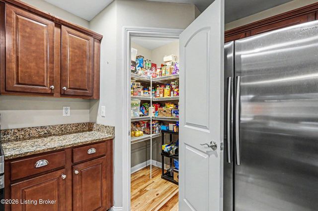 125 Irish Ct, Mt Washington, KY 40047
