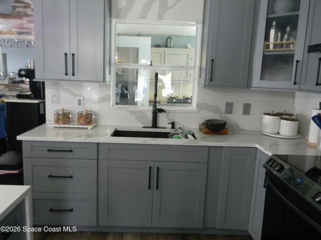 1619 Glencove Avenue NW, Palm Bay, FL 32907