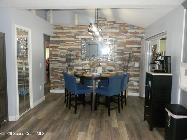1619 Glencove Avenue NW, Palm Bay, FL 32907