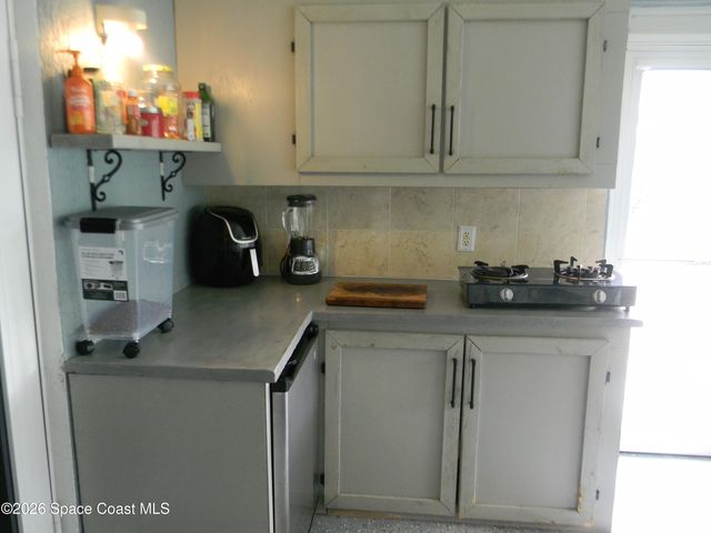 1619 Glencove Avenue NW, Palm Bay, FL 32907