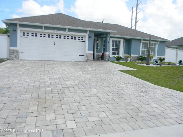 1619 Glencove Avenue NW, Palm Bay, FL 32907