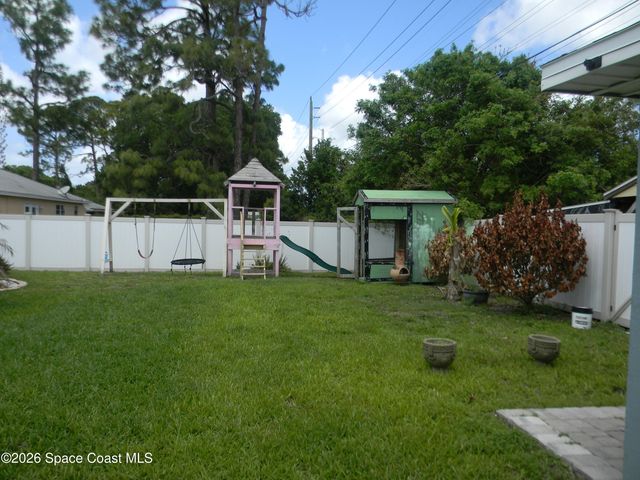 1619 Glencove Avenue NW, Palm Bay, FL 32907