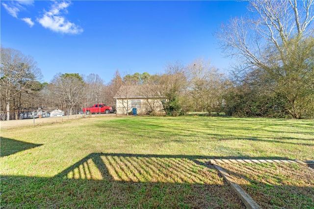 2250 Ridge Forest Drive, Grayson, GA 30017