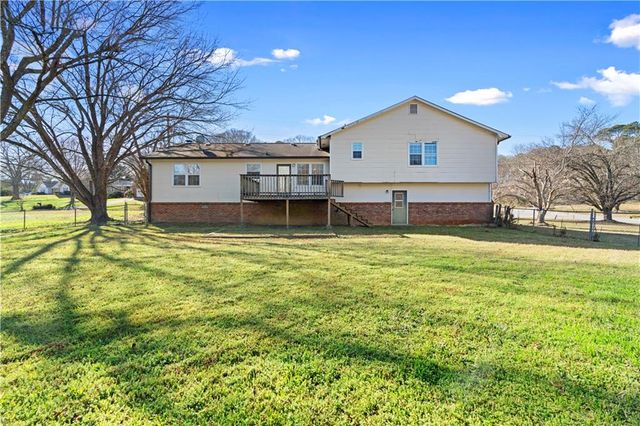 2250 Ridge Forest Drive, Grayson, GA 30017