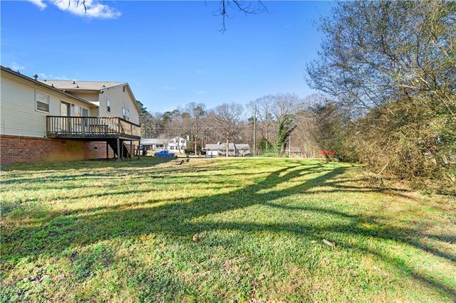 2250 Ridge Forest Drive, Grayson, GA 30017