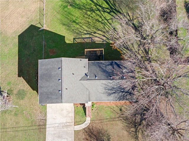 2250 Ridge Forest Drive, Grayson, GA 30017