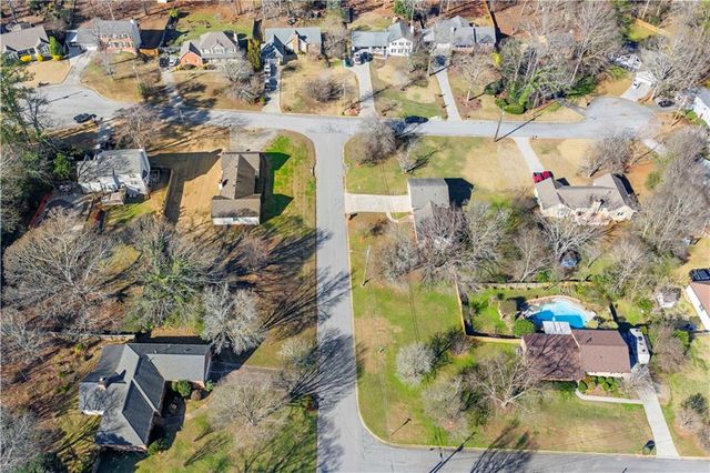 2250 Ridge Forest Drive, Grayson, GA 30017