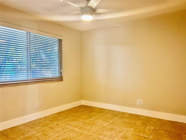 1433 NE 22nd St 1, Wilton Manors, FL 33305