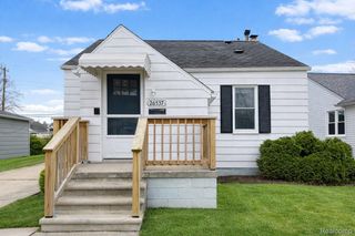 26537 Brettonwoods Street, Madison Heights, MI 48071