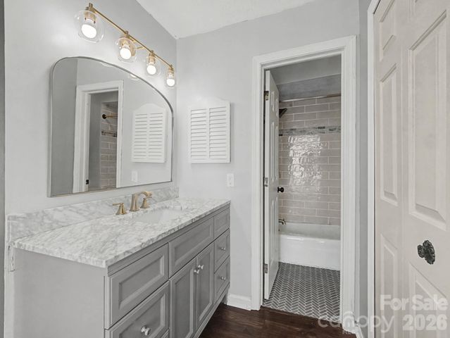 1409 Kensington Road B-4, Hendersonville, NC 28791