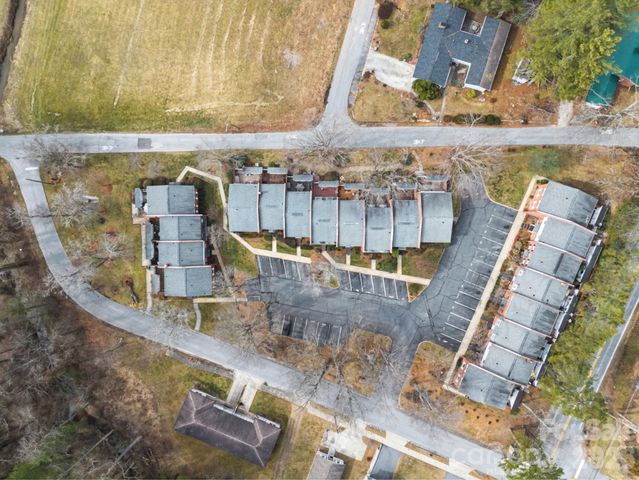 1409 Kensington Road B-4, Hendersonville, NC 28791