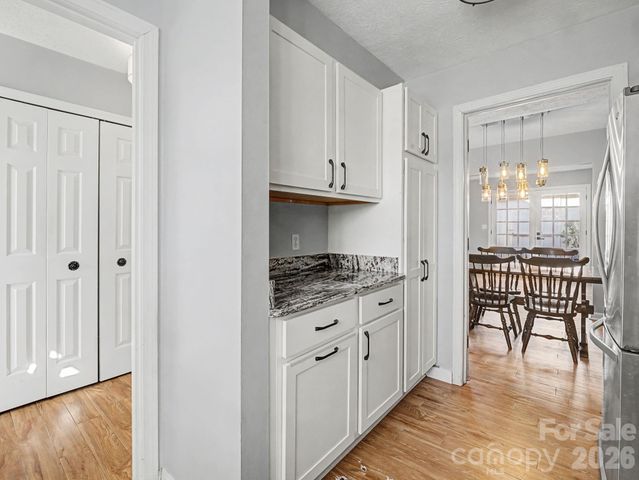 1409 Kensington Road B-4, Hendersonville, NC 28791