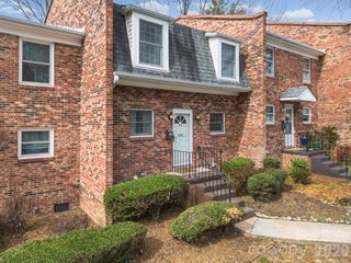 1409 Kensington Road B-4, Hendersonville, NC 28791