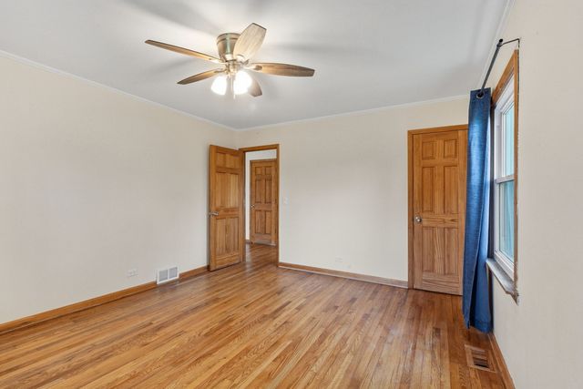 3691 Walters Avenue, Northbrook, IL 60062