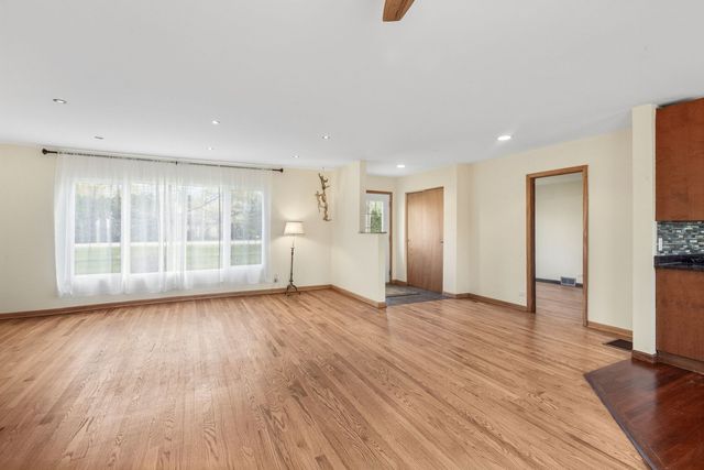 3691 Walters Avenue, Northbrook, IL 60062