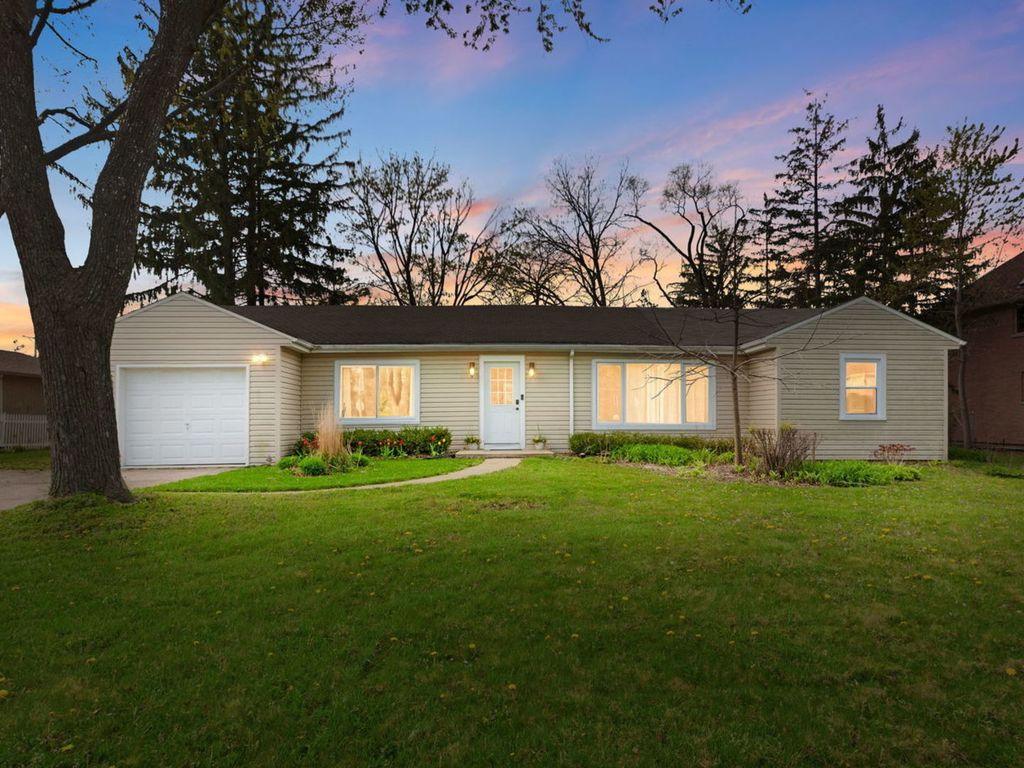 3691 Walters Avenue, Northbrook, IL 60062