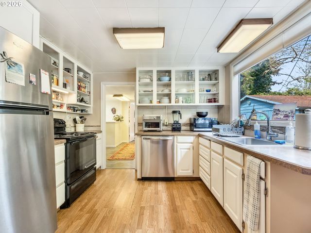 91848 Hwy 104, Warrenton, OR 97146