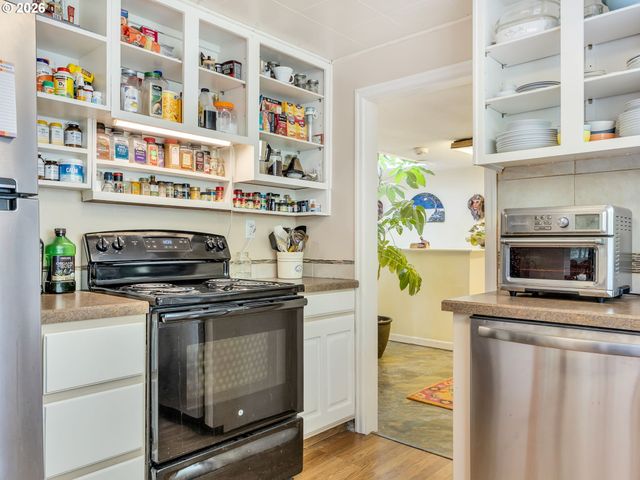 91848 Hwy 104, Warrenton, OR 97146