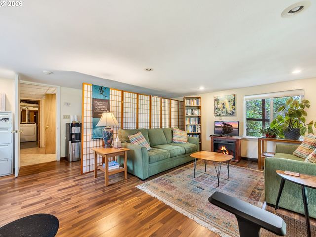 91848 Hwy 104, Warrenton, OR 97146