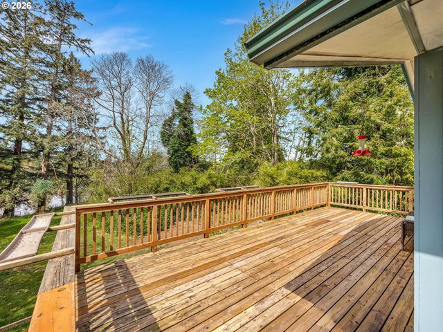 91848 Hwy 104, Warrenton, OR 97146