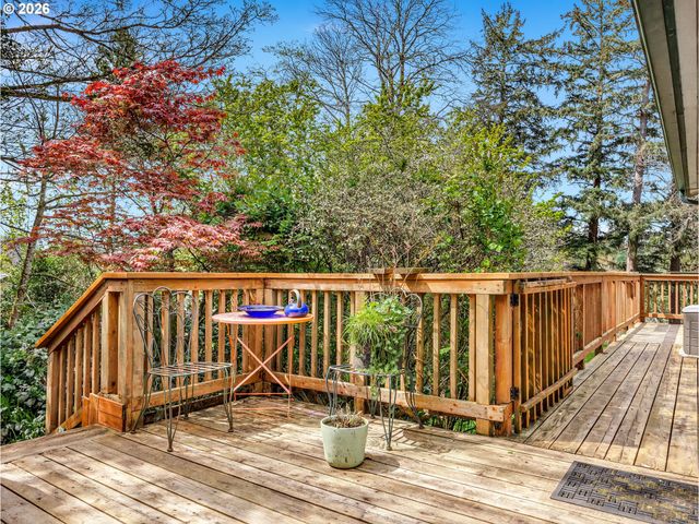 91848 Hwy 104, Warrenton, OR 97146