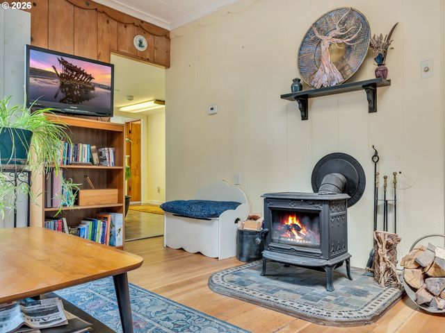91848 Hwy 104, Warrenton, OR 97146