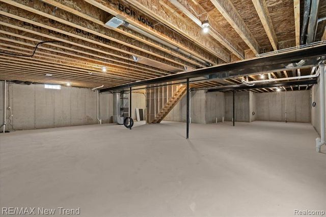 7832 Trailside Court, West Bloomfield, MI 48323