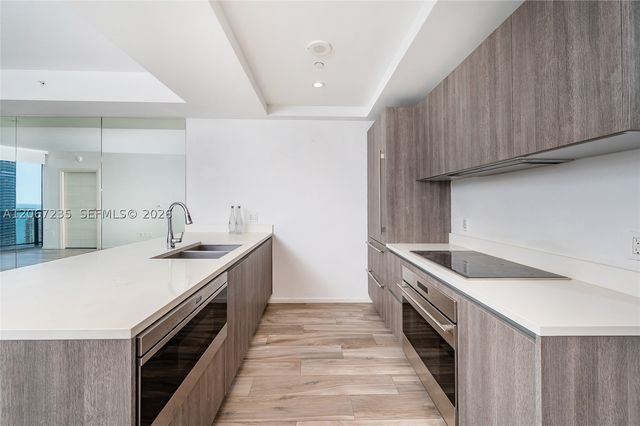 801 S Miami Ave 3602, Miami, FL 33130