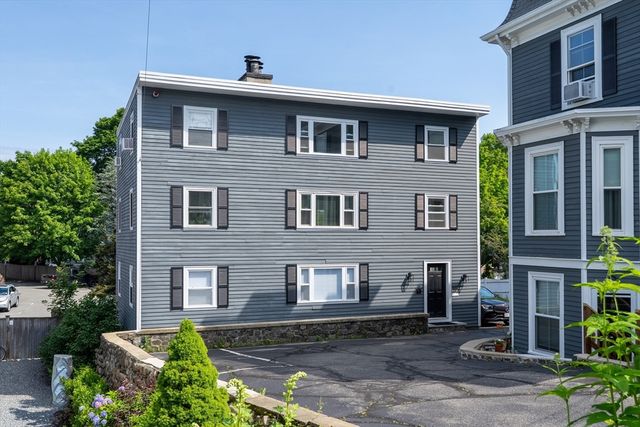 121-R Elm 2, Marblehead, MA 01945