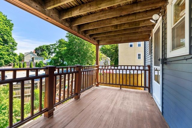 121-R Elm 2, Marblehead, MA 01945