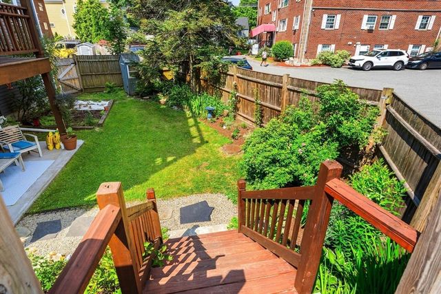 121-R Elm 2, Marblehead, MA 01945