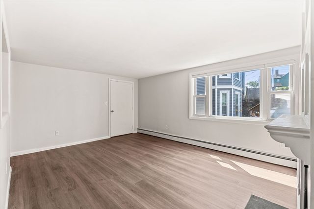 121-R Elm 2, Marblehead, MA 01945